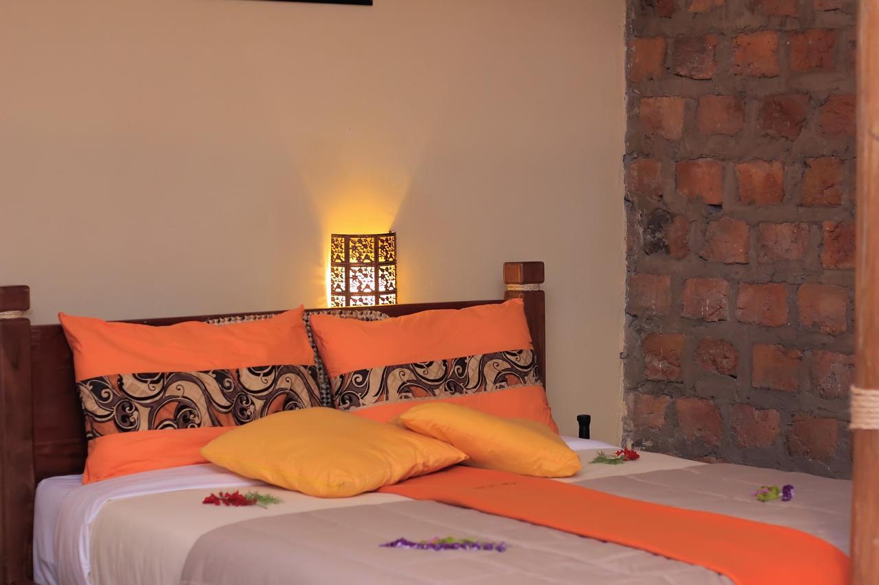 Lake Mulehe Gorilla Lodge Kisoro Экстерьер фото